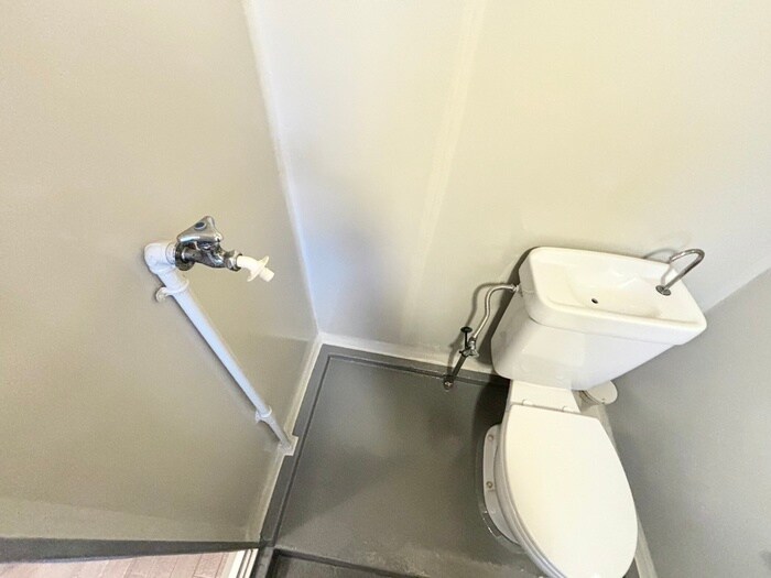 物件内観写真17　(洗濯機置場)