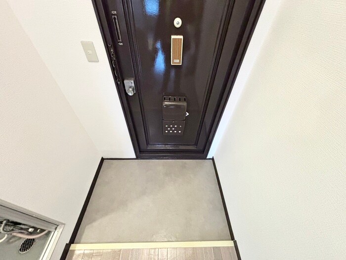 物件内観写真20　(玄関)