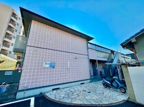 South East P-1の外観写真