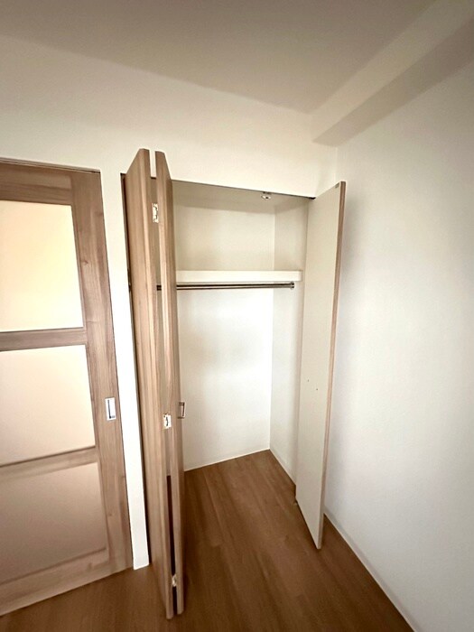 物件内観写真13　(収納)