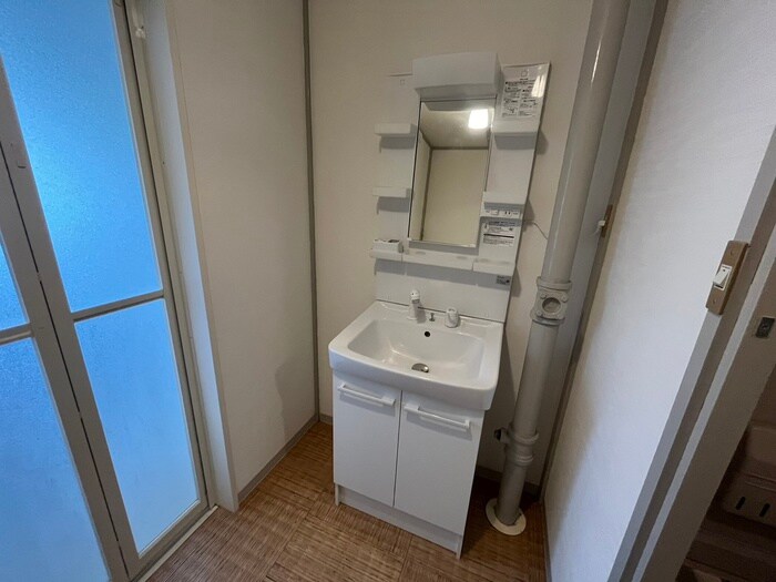 物件内観写真11　(洗面)