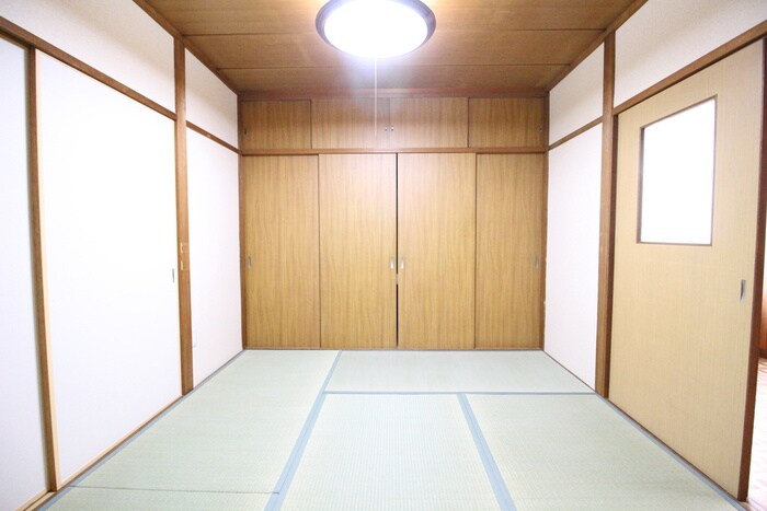 物件内観写真4　(居室)