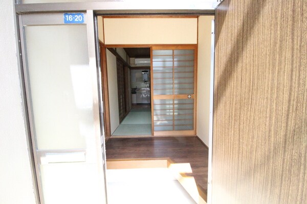 玄関