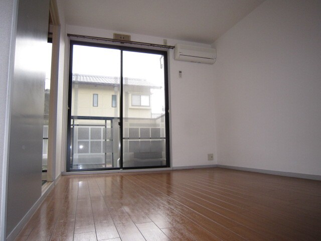 物件内観写真3　(内観写真)