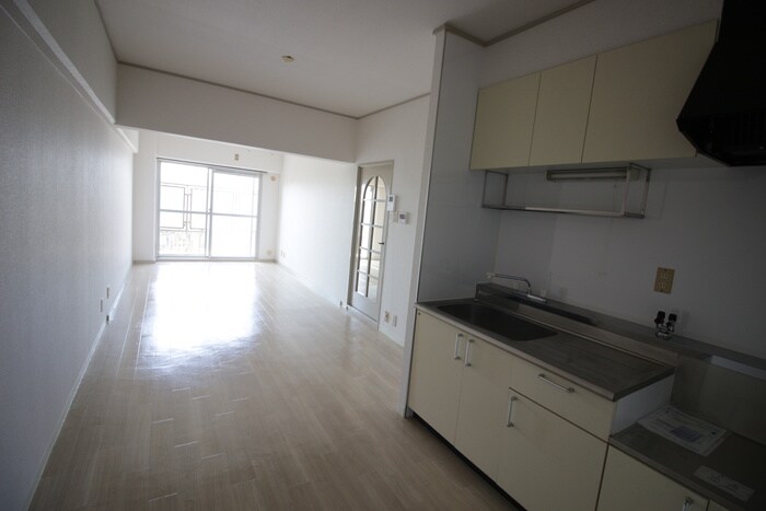 物件内観写真8　(居室)