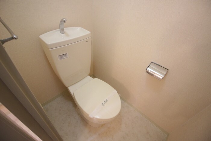 物件内観写真13　(トイレ)