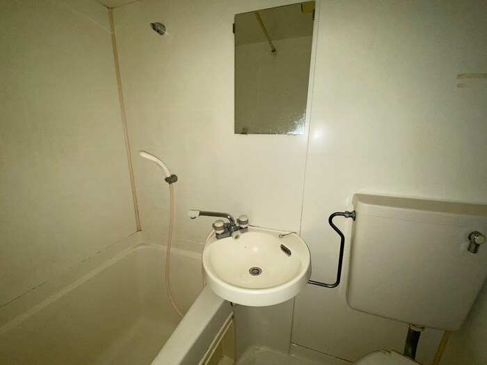 物件内観写真13　(洗面)