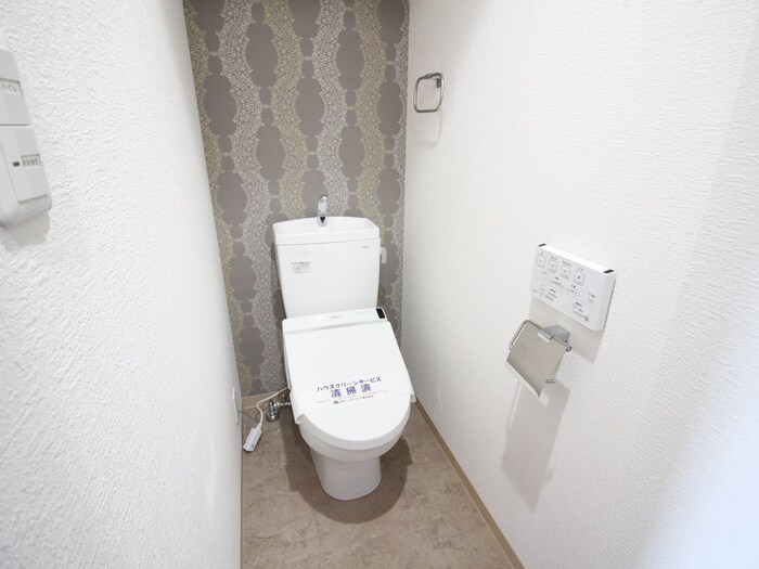 物件内観写真9　(トイレ)