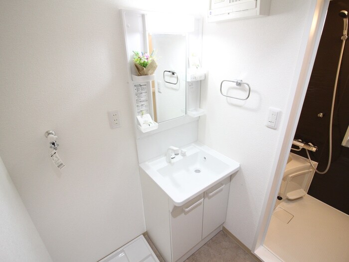 物件内観写真11　(洗面)