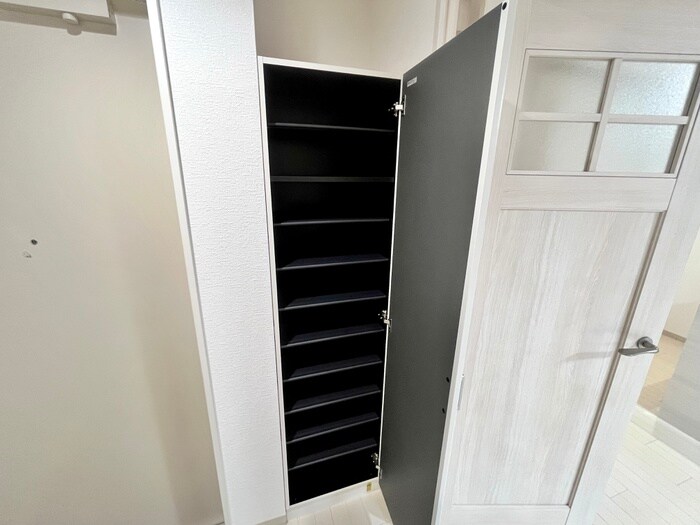 物件内観写真18　(靴箱)