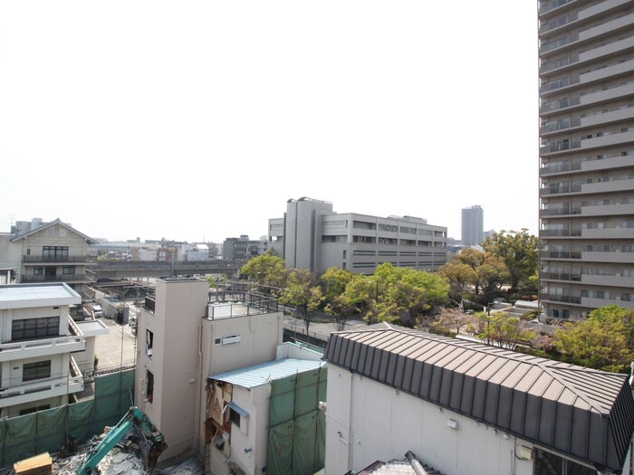 物件内観写真21　(室内からの展望)