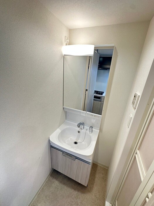 物件内観写真9　(洗面)