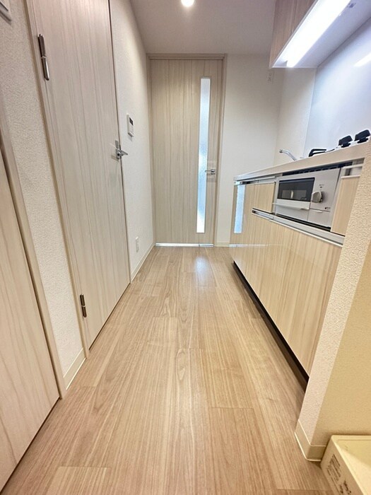 物件内観写真14　(廊下)