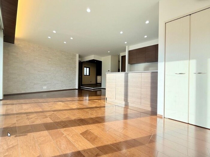 物件内観写真3　(居室)