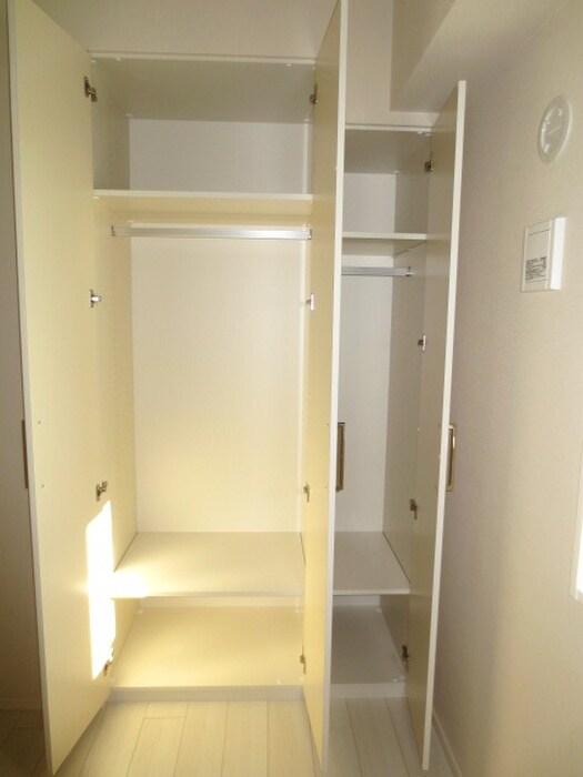物件内観写真11　(収納)