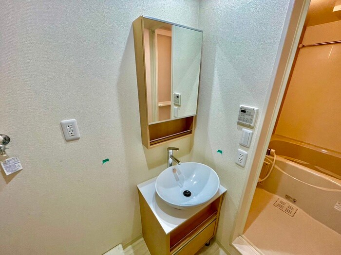 物件内観写真13　(洗面)