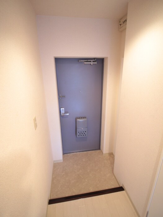物件内観写真19　(玄関)