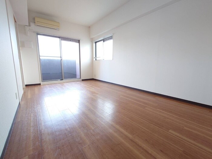 物件内観写真9　(居室)