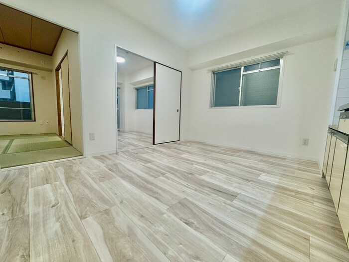 物件内観写真5　(居室)