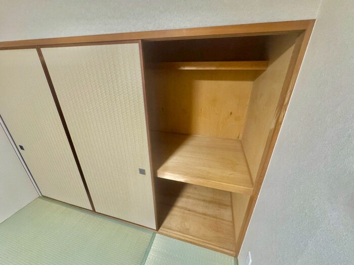 物件内観写真10　(収納)