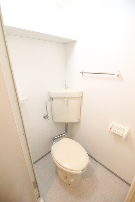 物件内観写真9　(トイレ)