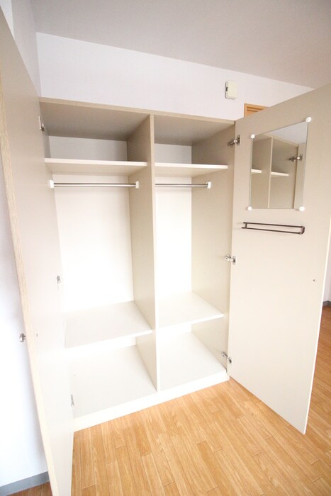 物件内観写真11　(収納)
