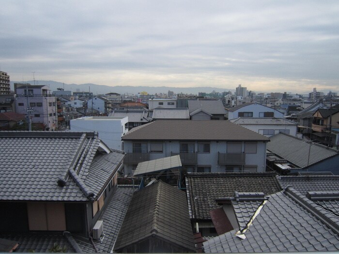 物件内観写真20　(室内からの展望)