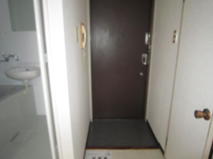 物件内観写真22　(玄関)