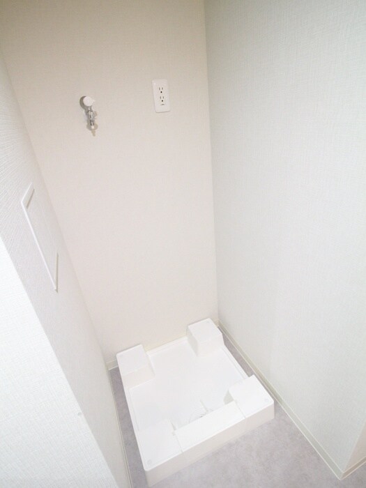 物件内観写真20　(洗濯機置場)