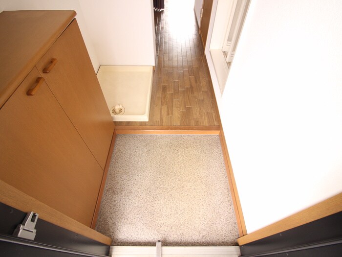 物件内観写真15　(玄関)