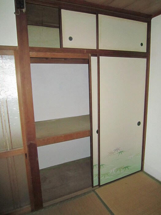 物件内観写真13　(収納)