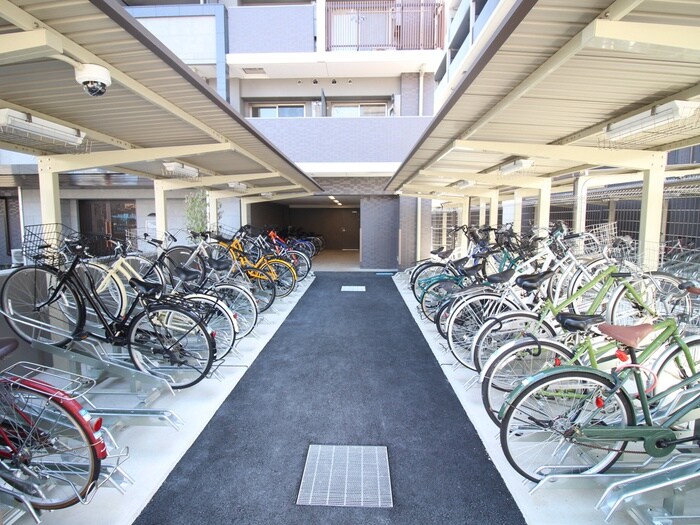 物件外観写真3　(駐輪場)