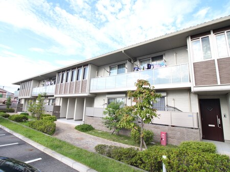 シャルマン笠山B棟外観写真