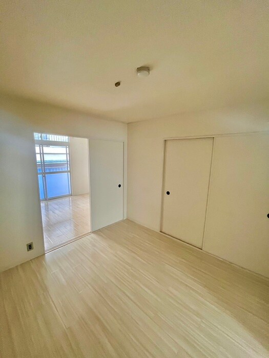 物件内観写真22　(居室)