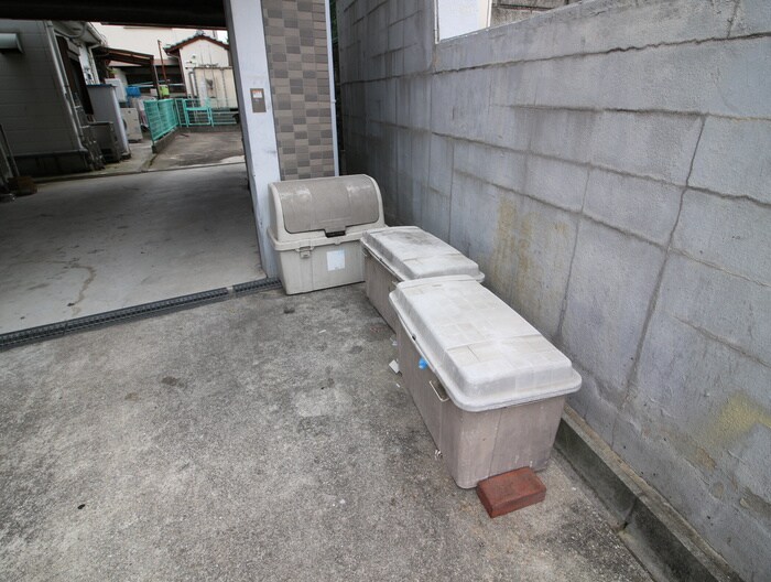 物件外観写真4　(建物設備)