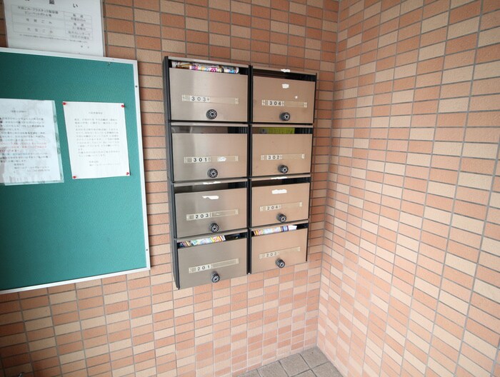 物件外観写真6　(建物設備)