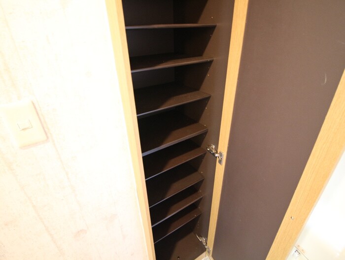物件内観写真11　(靴箱)