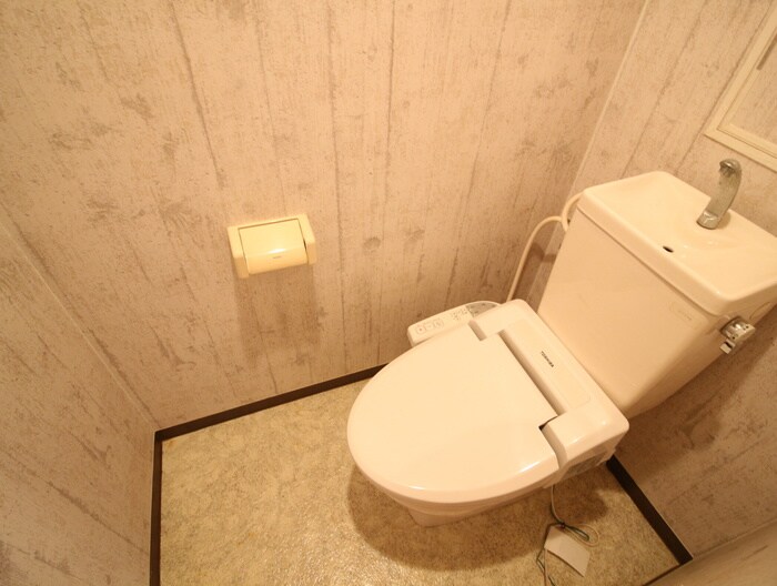 物件内観写真12　(トイレ)