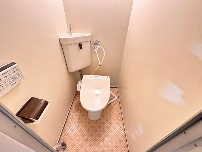 物件内観写真15　(トイレ)