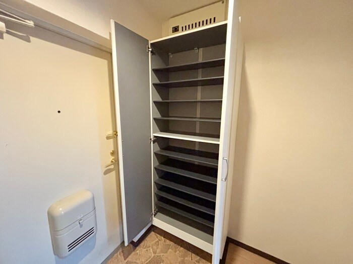 物件内観写真16　(靴箱)