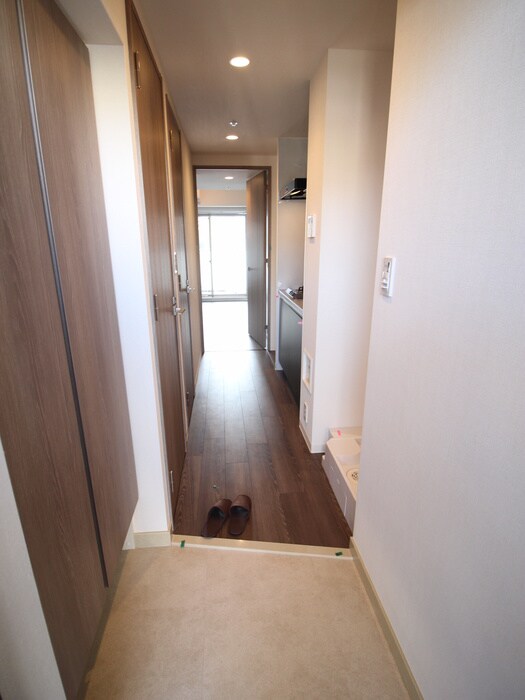 物件内観写真7　(玄関)