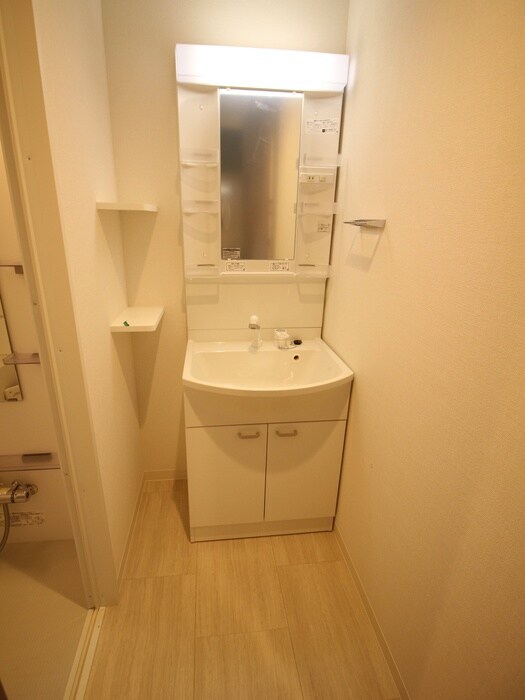 物件内観写真10　(洗面)