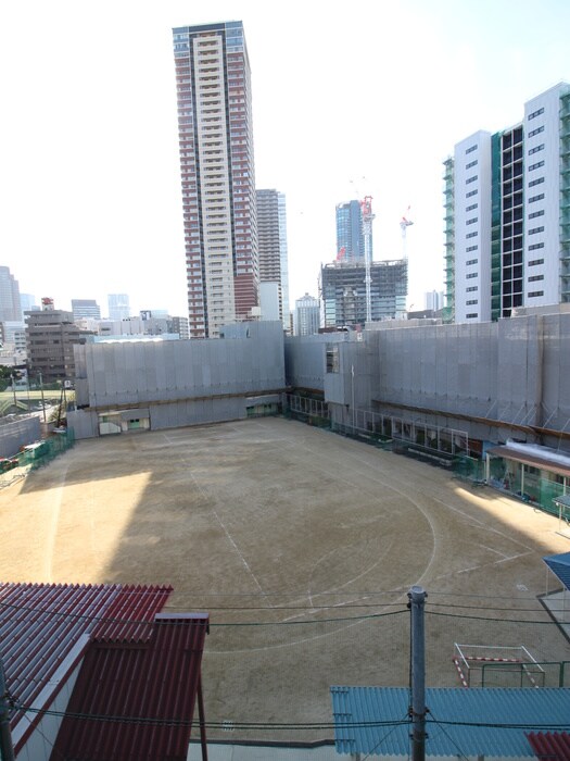 物件内観写真21　(室内からの展望)