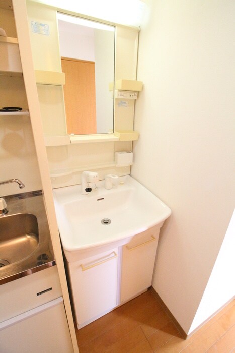 物件内観写真9　(洗面)