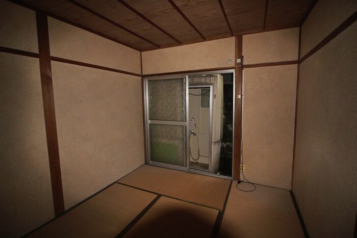 物件内観写真2　(居室)