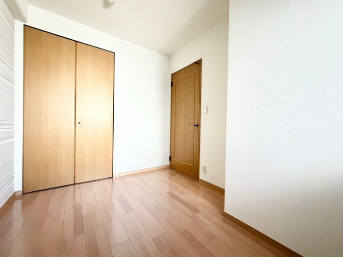 物件内観写真13　(居室)