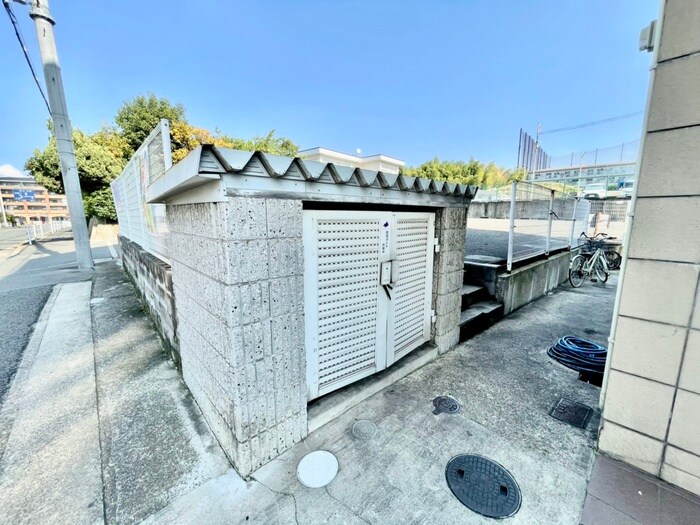 物件外観写真6　(建物設備)
