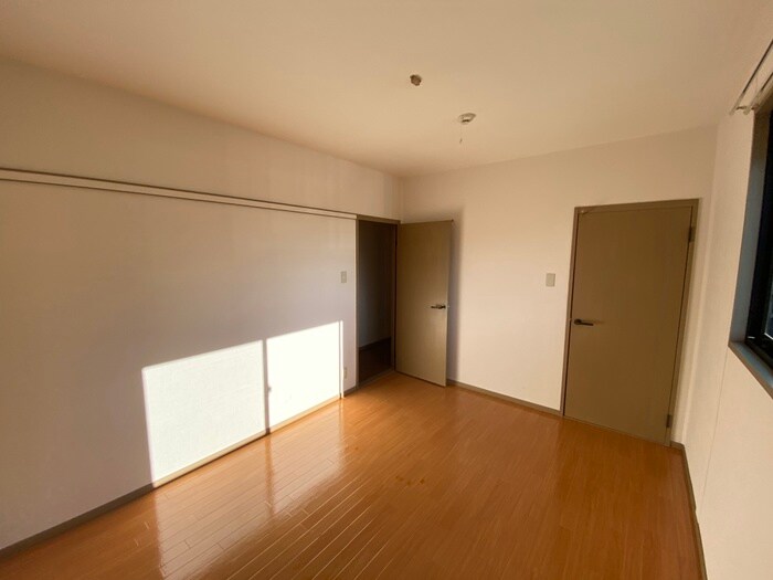 物件内観写真10　(居室)