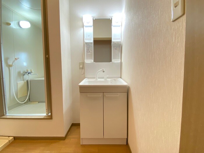 物件内観写真12　(洗面)