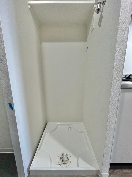 物件内観写真18　(洗濯機置場)